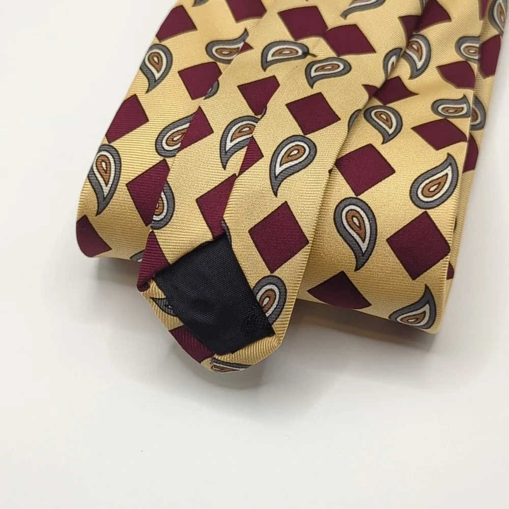 Brooks Brothers Makers and‎ Merchants Silk Men's Neck Tie USA